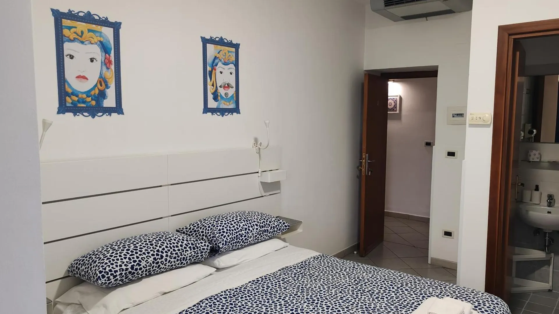 Morfeo B&B Taormina 3*,  Italy